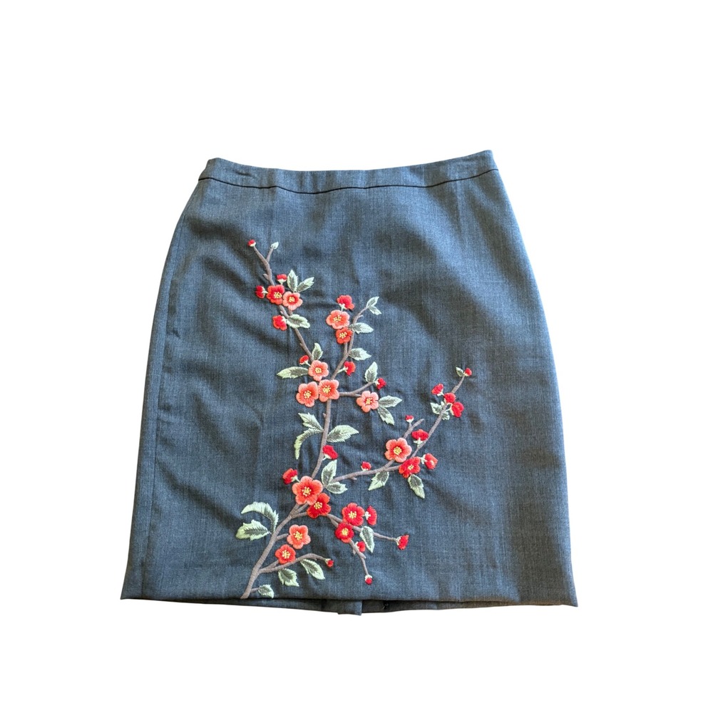 Garnet Hill Gray 100% Wool Floral Embroidered Pencil Skirt Size 4 Cottagecore